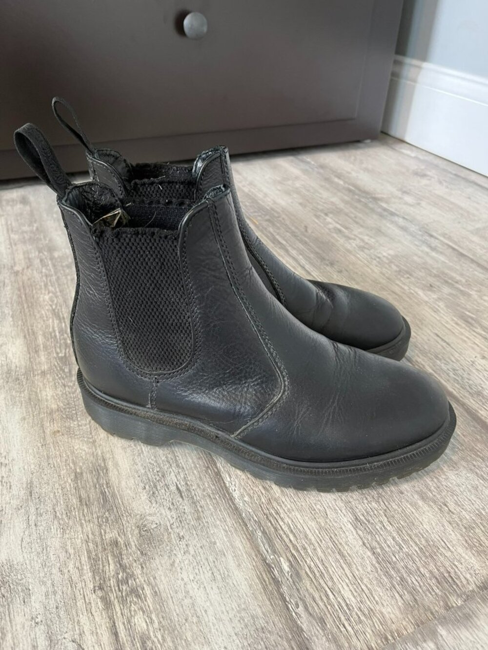 Dr. Martens 2976 Chelsea Boot, Pebbled Black Leather, Women's UK 4 / US 6